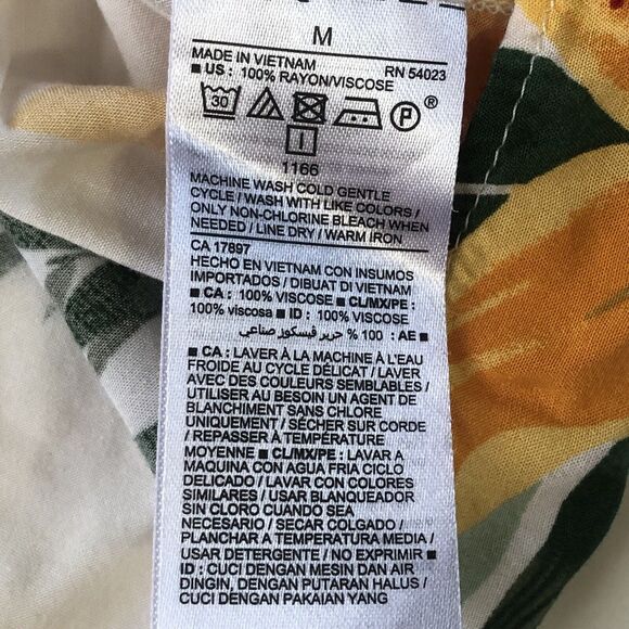 Old Navy Women’s White Floral Ruffle Flutter Short Sleeve Tropical Top Medium - Picture 11 of 14